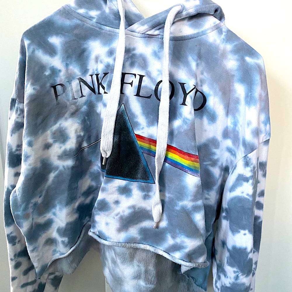 Cropped tie dye hoodie